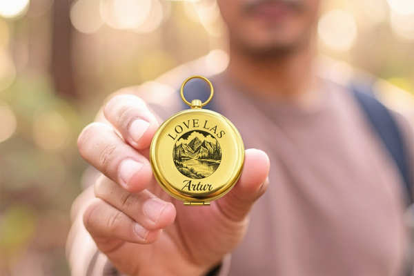 Mosiężny Kompas Złoty GRAWER Prezent na Urodziny Rocznicę Emeryturę